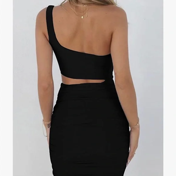 NWT CHYRII One Shoulder Sleeveless Cutout Ruched Bodycon Mini Dress Black Size M - Picture 3 of 6